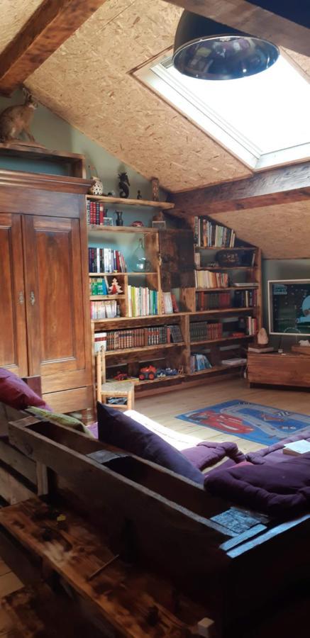 Maison Proche De La Nature Querigut Extérieur photo