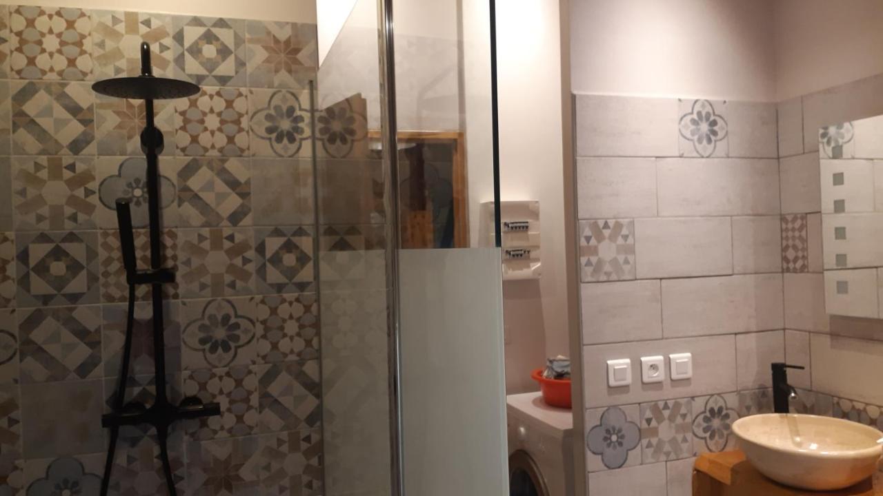 Maison Proche De La Nature Querigut Extérieur photo